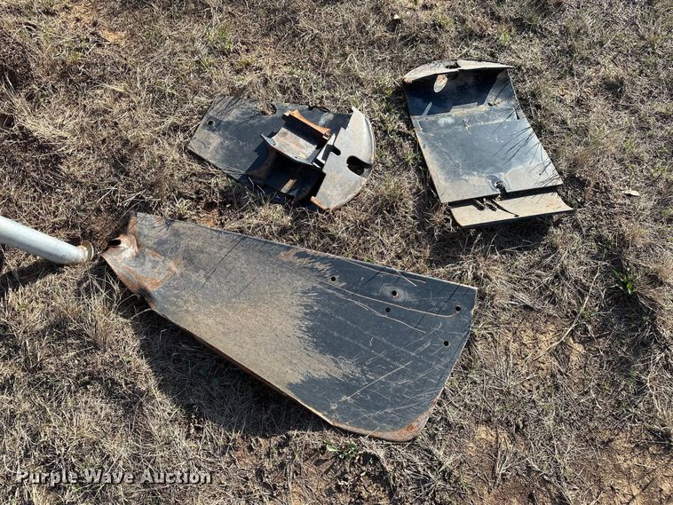 image for item OM9989 2023 Kubota  DM2028 disc mower