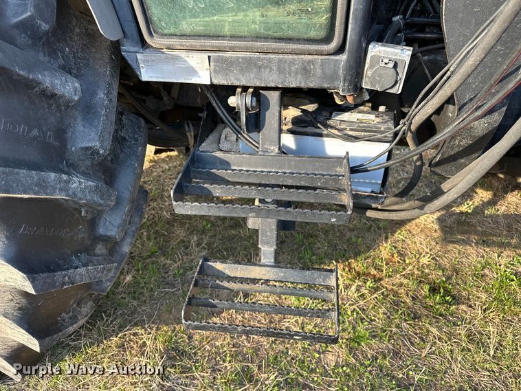 image for item OM9991 2009 Case IH Farmall 95 MFWD tractor