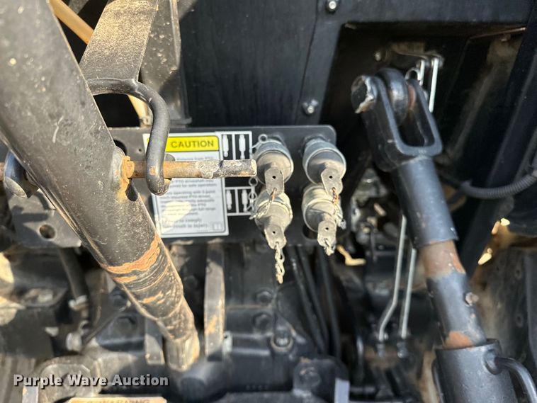 image for item OM9991 2009 Case IH Farmall 95 MFWD tractor