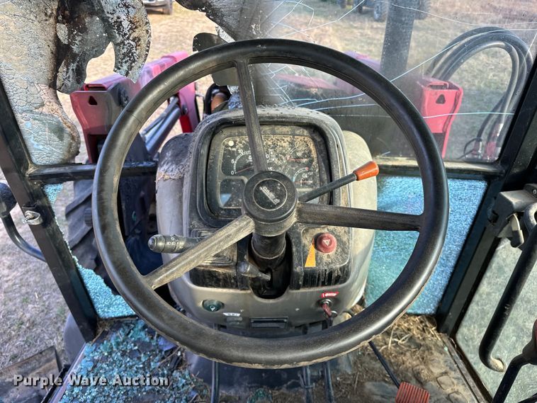 image for item OM9991 2009 Case IH Farmall 95 MFWD tractor