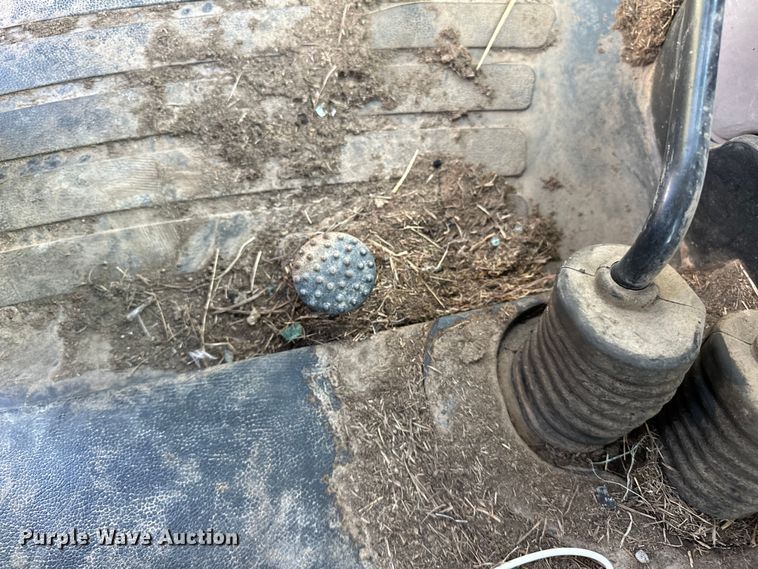 image for item OM9991 2009 Case IH Farmall 95 MFWD tractor