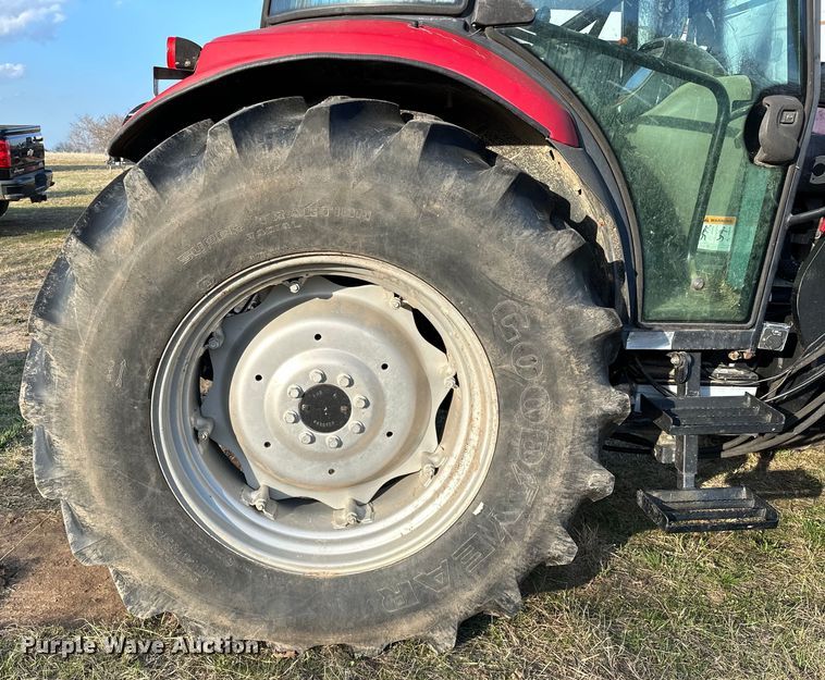 image for item OM9991 2009 Case IH Farmall 95 MFWD tractor