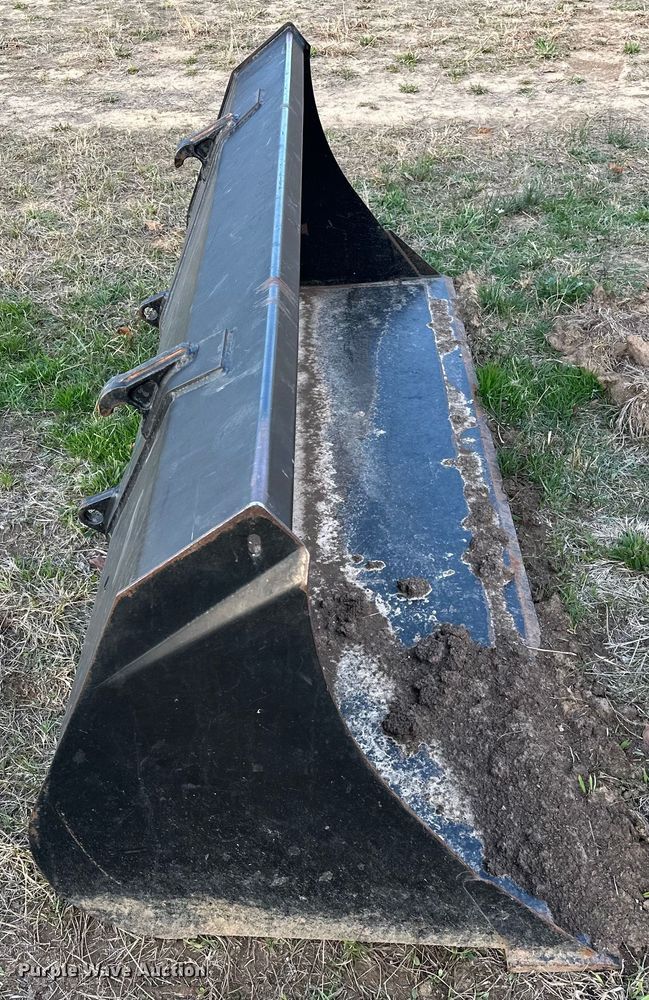 image for item OM9991 2009 Case IH Farmall 95 MFWD tractor