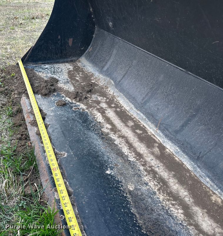 image for item OM9991 2009 Case IH Farmall 95 MFWD tractor