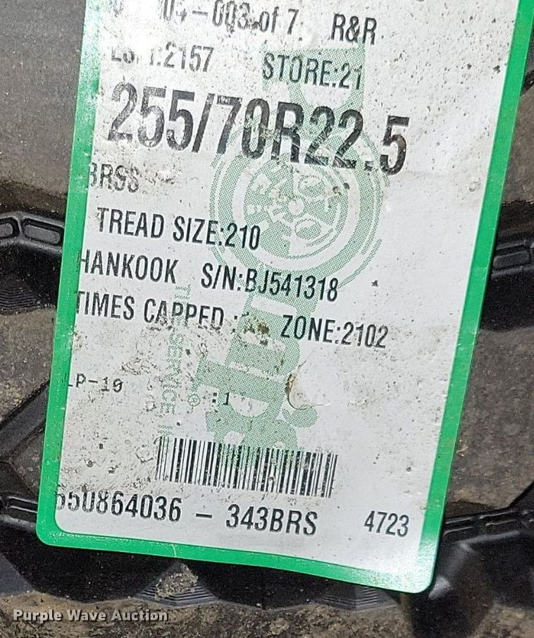 image for item DG0439 (8) Hankook 255/70R22.5 tires