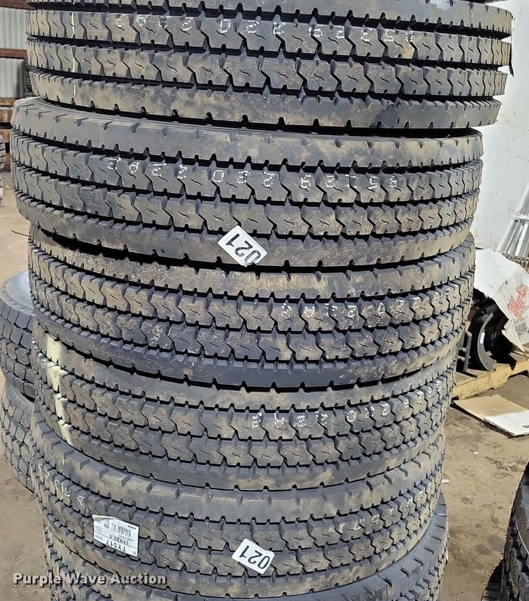 image for item DG0442 (8) Yokohama 11R22.5 tires