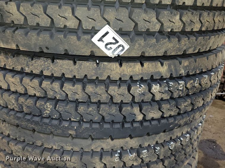 image for item DG0442 (8) Yokohama 11R22.5 tires
