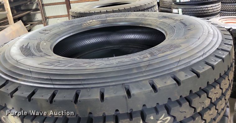 image for item DG0442 (8) Yokohama 11R22.5 tires