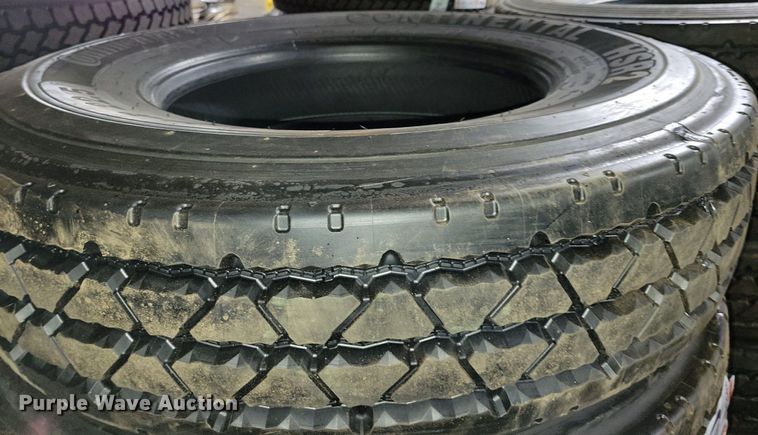 image for item DG0443 (8) 11R22.5 tires