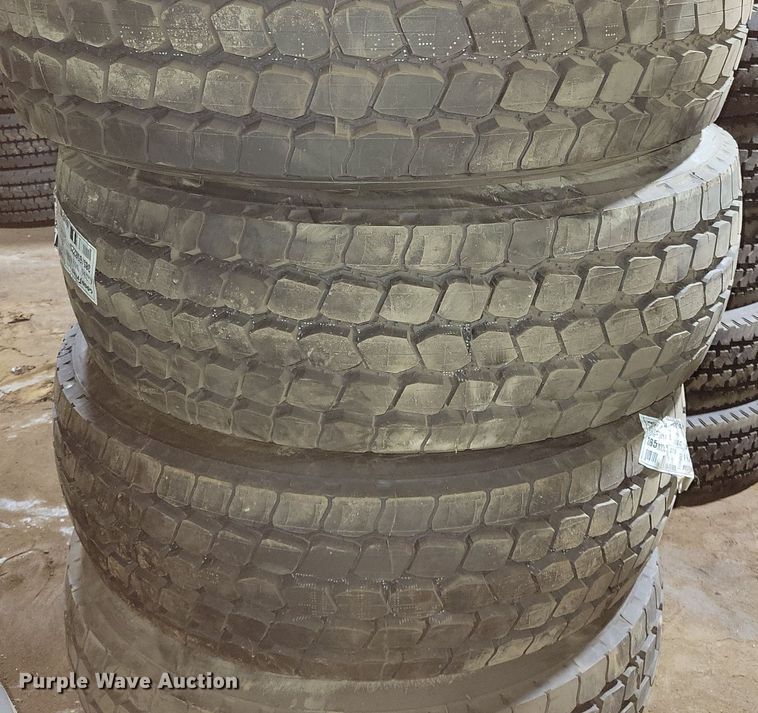 image for item DG0448 (4) Goodyear G296 385/65R22.5 tires