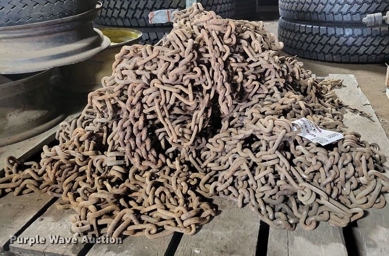 image for item DG0457 Tire chains