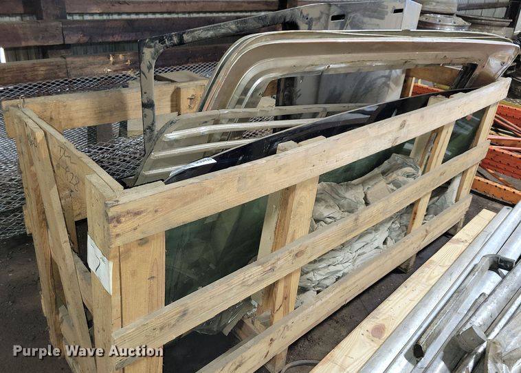 image for item DG0459 Ford  Louisville truck parts