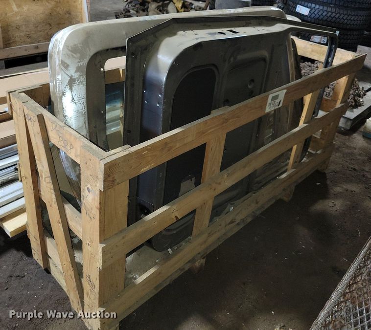 image for item DG0459 Ford  Louisville truck parts