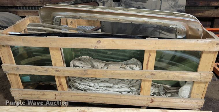 image for item DG0459 Ford  Louisville truck parts