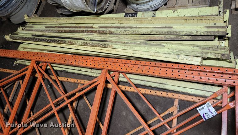 image for item DG0461 Pallet racking