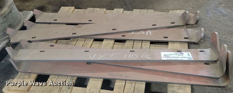 image for item DG0466 (6) Boss VXT V snow plow parts