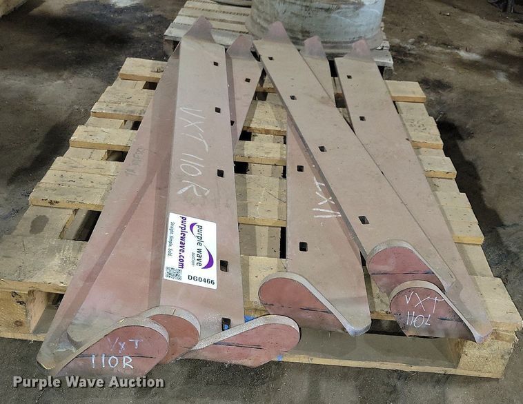 image for item DG0466 (6) Boss VXT V snow plow parts