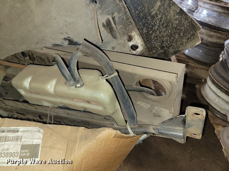 image for item DG0468 Sterling Truck parts