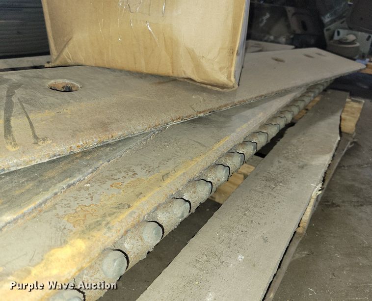 image for item DG0471 Motor grader parts