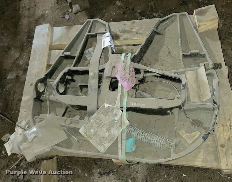 image for item DG0474 Jost fifth wheel plate