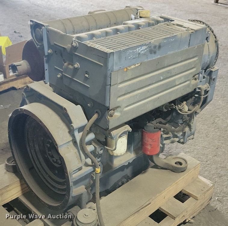 image for item DG0479 Deutz engine