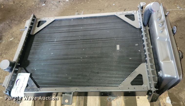 image for item DG0482 Kenworth T800 radiator