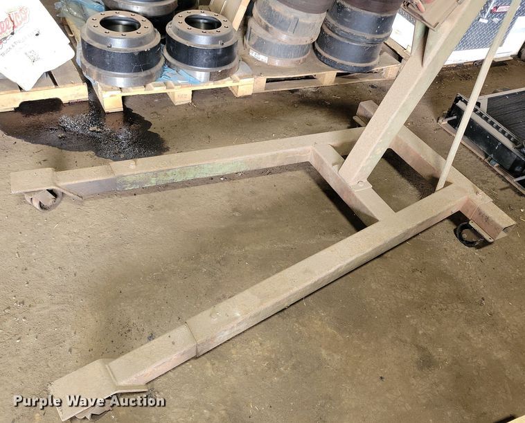 image for item DG0484 Engine hoist