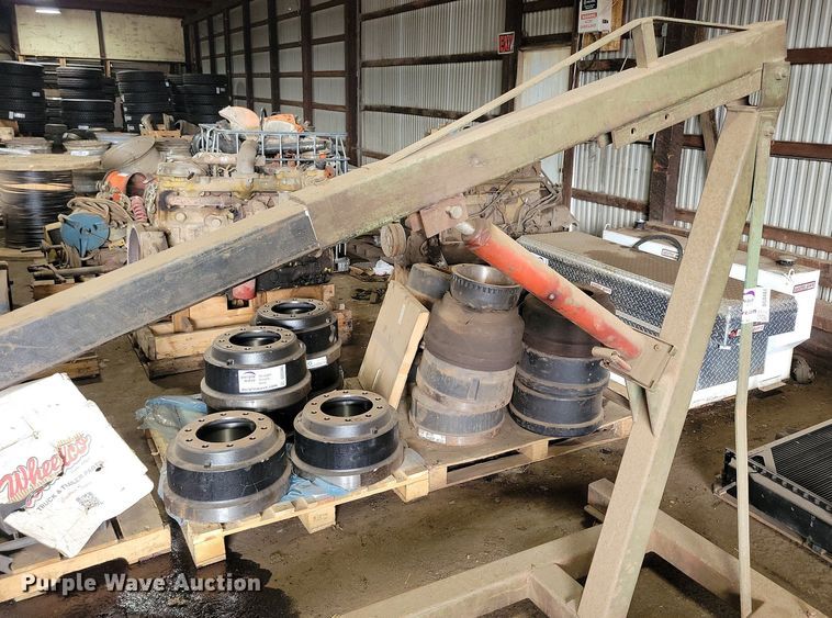 image for item DG0484 Engine hoist