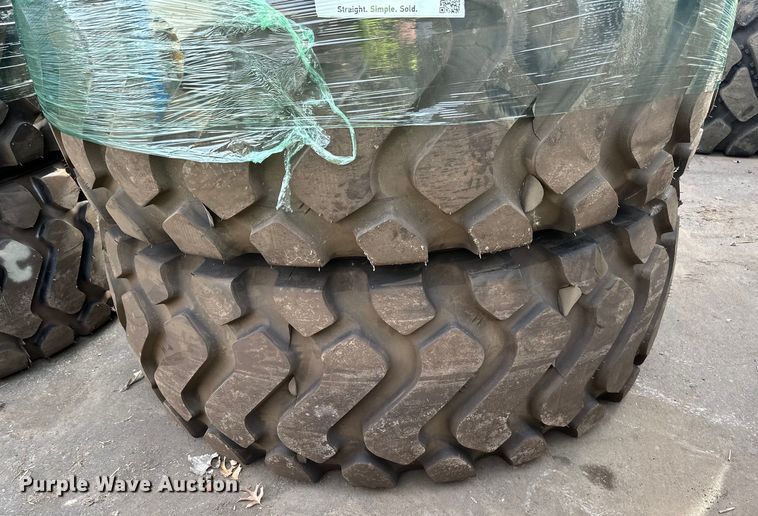 image for item DG0486 (4) Michelin 23.5R25 tires
