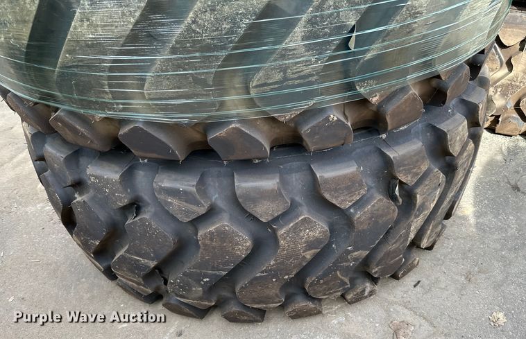 image for item DG0486 (4) Michelin 23.5R25 tires