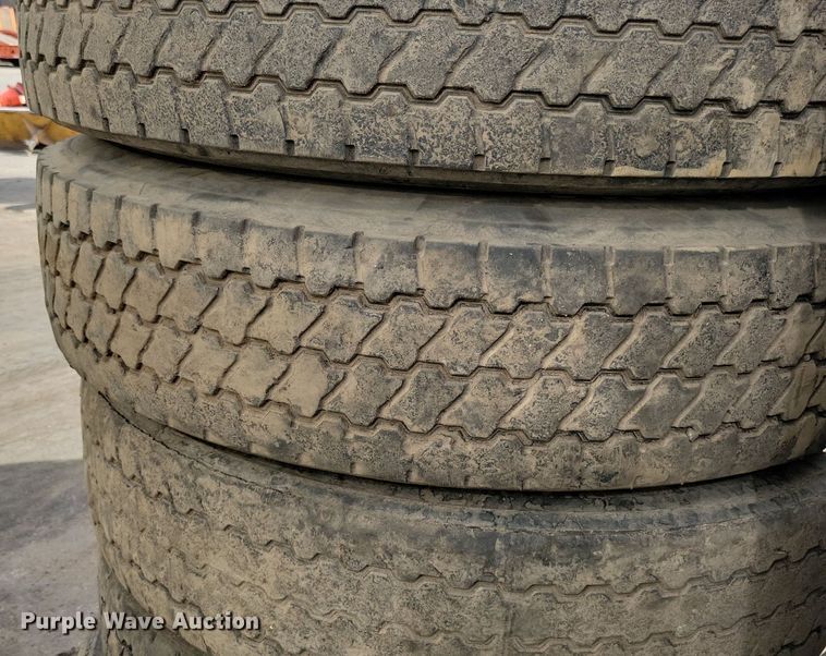 image for item DG0492 (30) tires