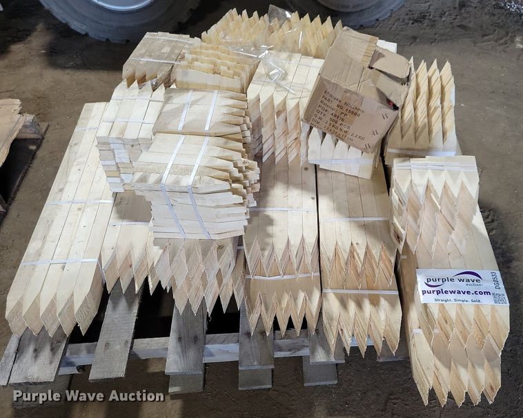 image for item DG0533 Grade stakes