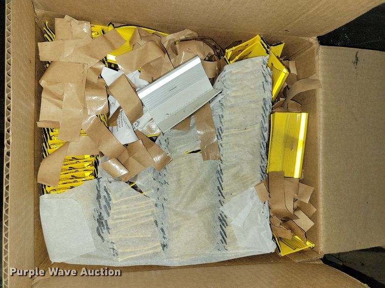 image for item DG0533 Grade stakes