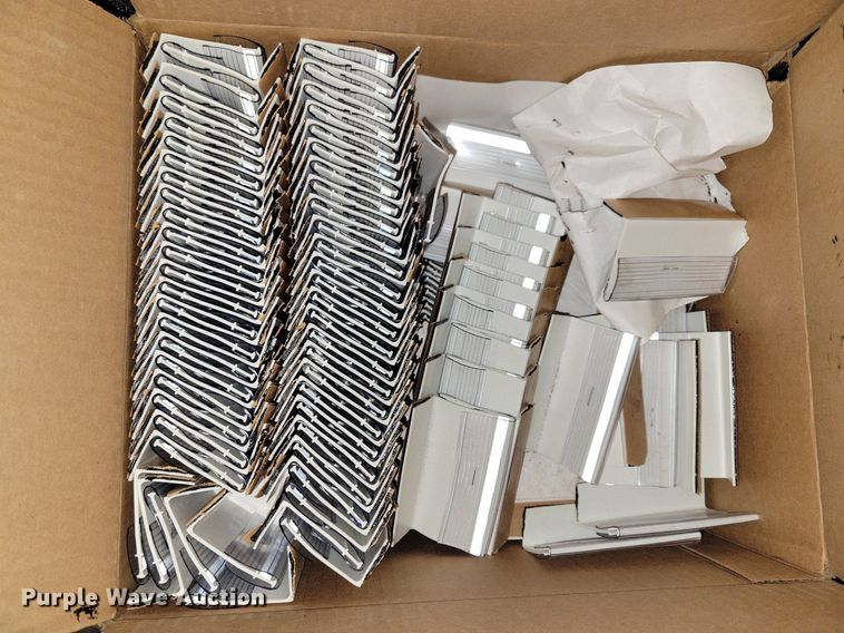 image for item DG0533 Grade stakes