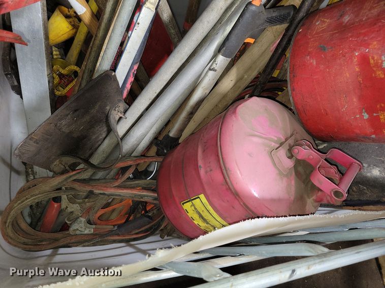 image for item DG0545 (3) bins of tools