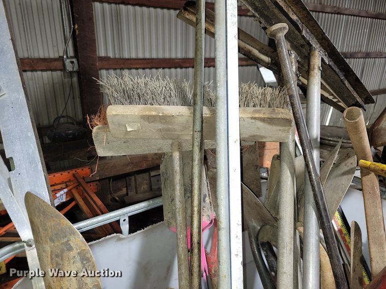 image for item DG0545 (3) bins of tools