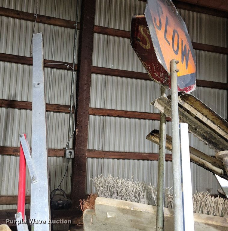 image for item DG0545 (3) bins of tools