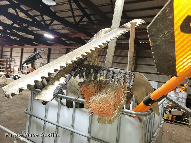 image for item DG0545 (3) bins of tools