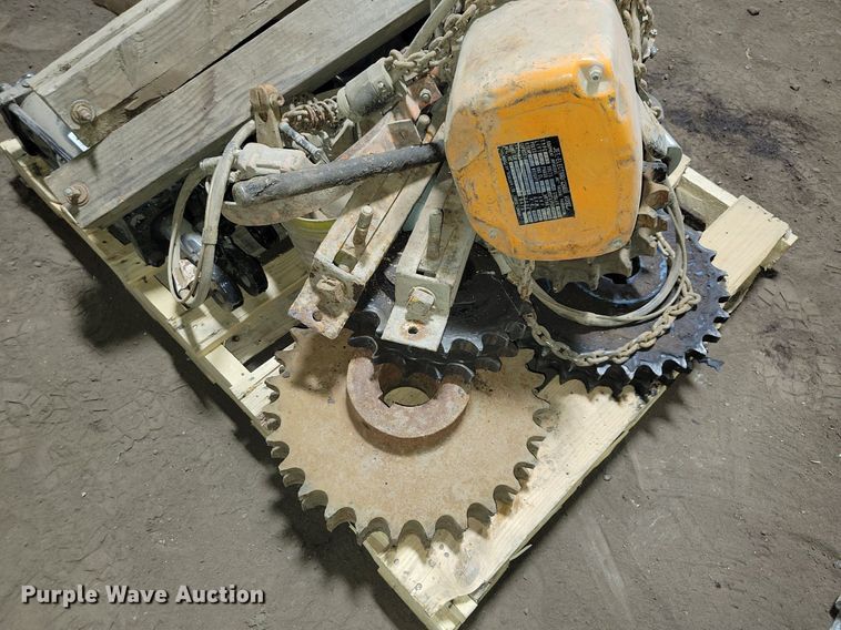 image for item DG0550 Tools