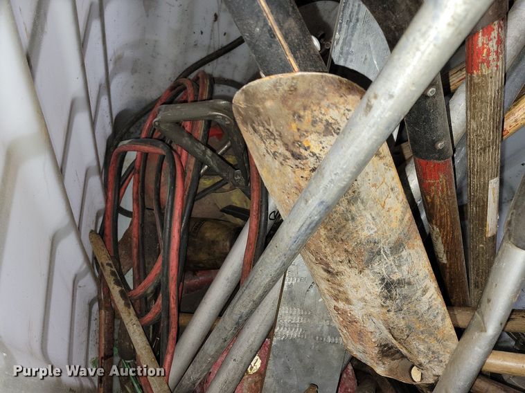 image for item DG0551 (2) bins of tools