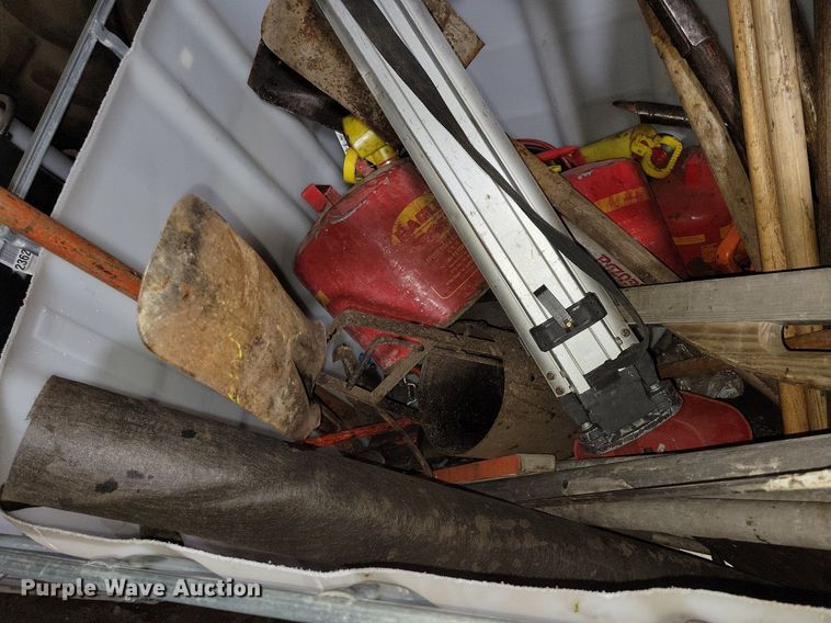 image for item DG0551 (2) bins of tools