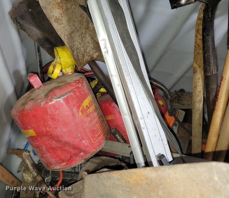 image for item DG0551 (2) bins of tools