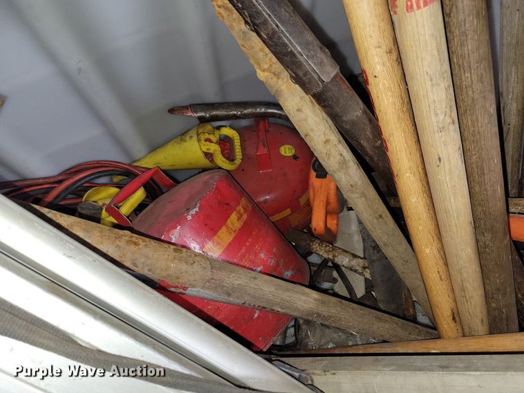 image for item DG0551 (2) bins of tools