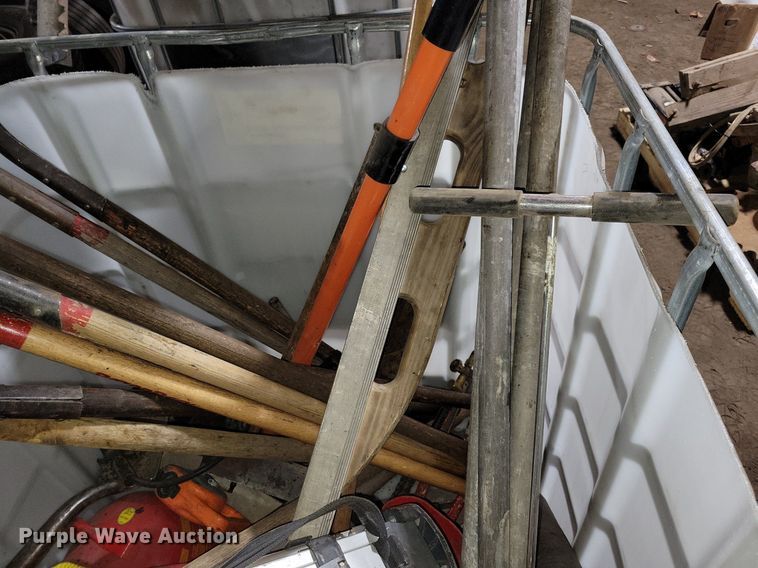 image for item DG0551 (2) bins of tools