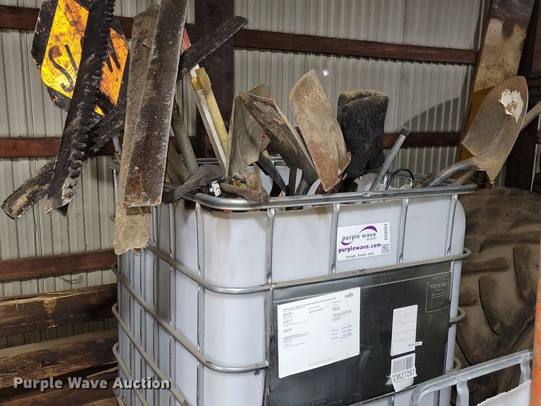 image for item DG0551 (2) bins of tools