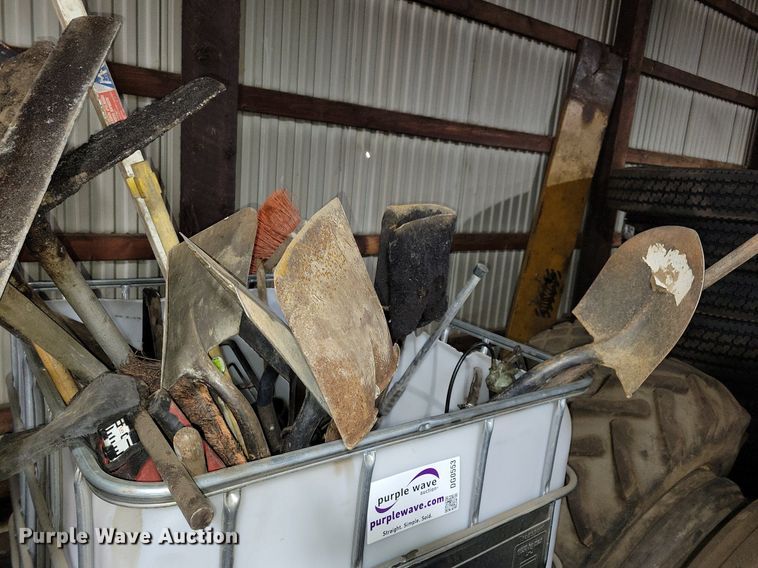 image for item DG0551 (2) bins of tools