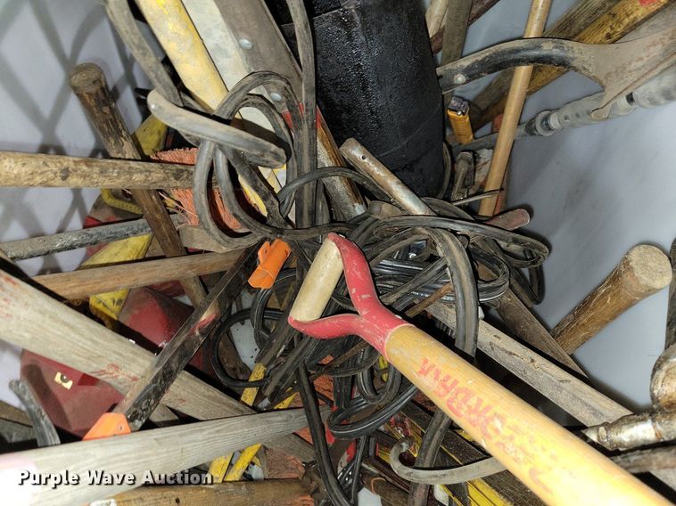 image for item DG0551 (2) bins of tools