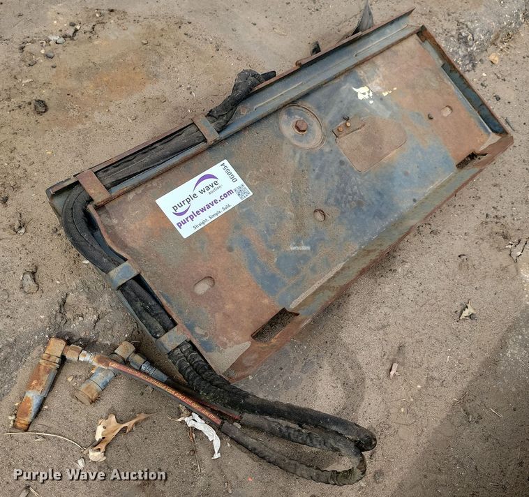 image for item DG0554 Bobcat quick attach plate