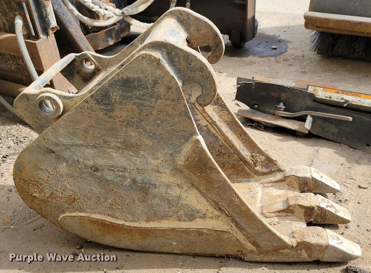 image for item DG0555 Excavator bucket