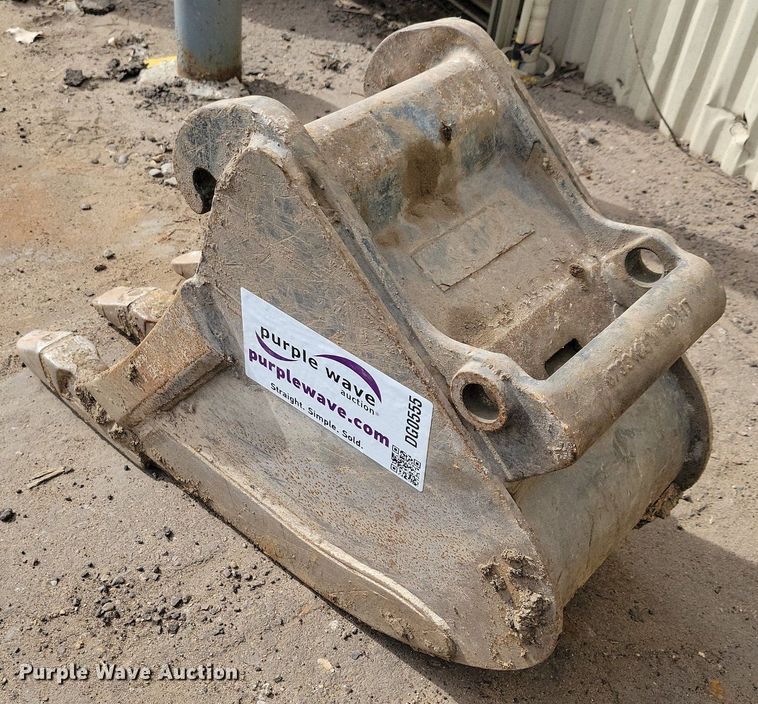 image for item DG0555 Excavator bucket